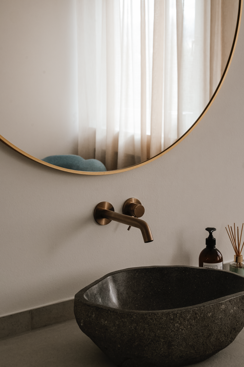 Mikrodermabrasion und Fruchtsäure beim Welcome Facial in München